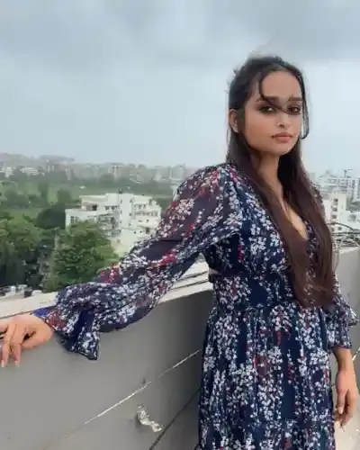 Siuri Escorts